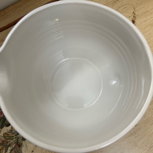 LeCreuset Bowl - Picture 5 of 6